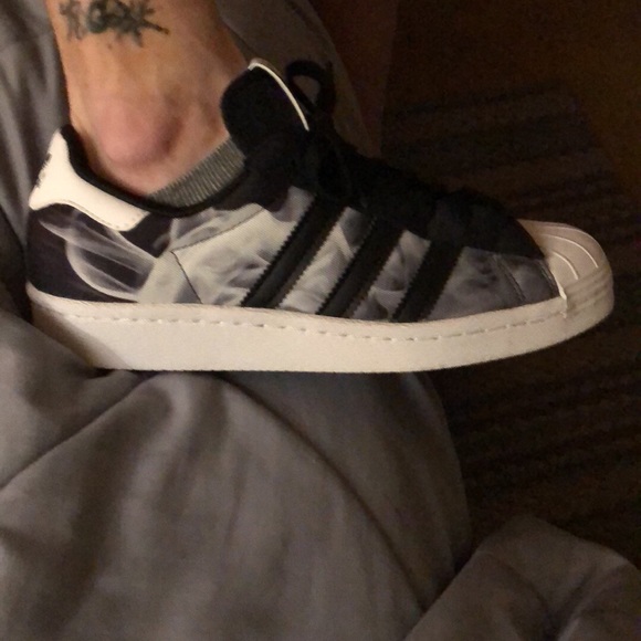 Meet your Posher, Donna - Picture 3 of 4